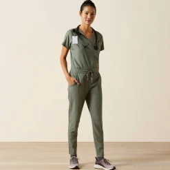 Beth Basic Scrub Top