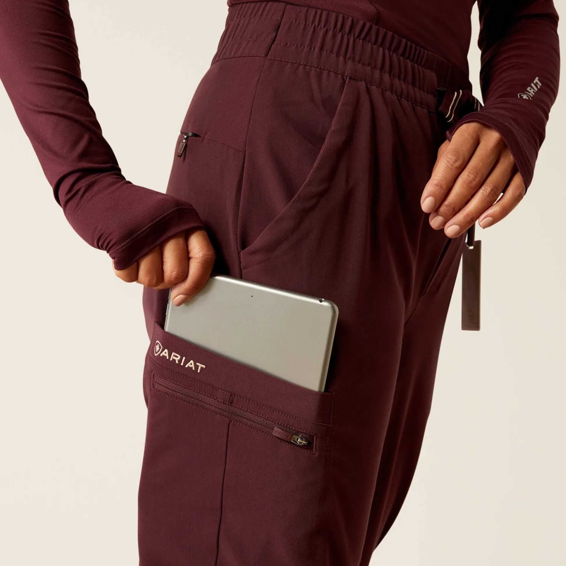 Blackwell Cargo Stretch Jogger Scrub Pant