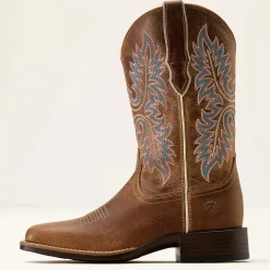 Canyon Point Wide Square Toe Western Boot