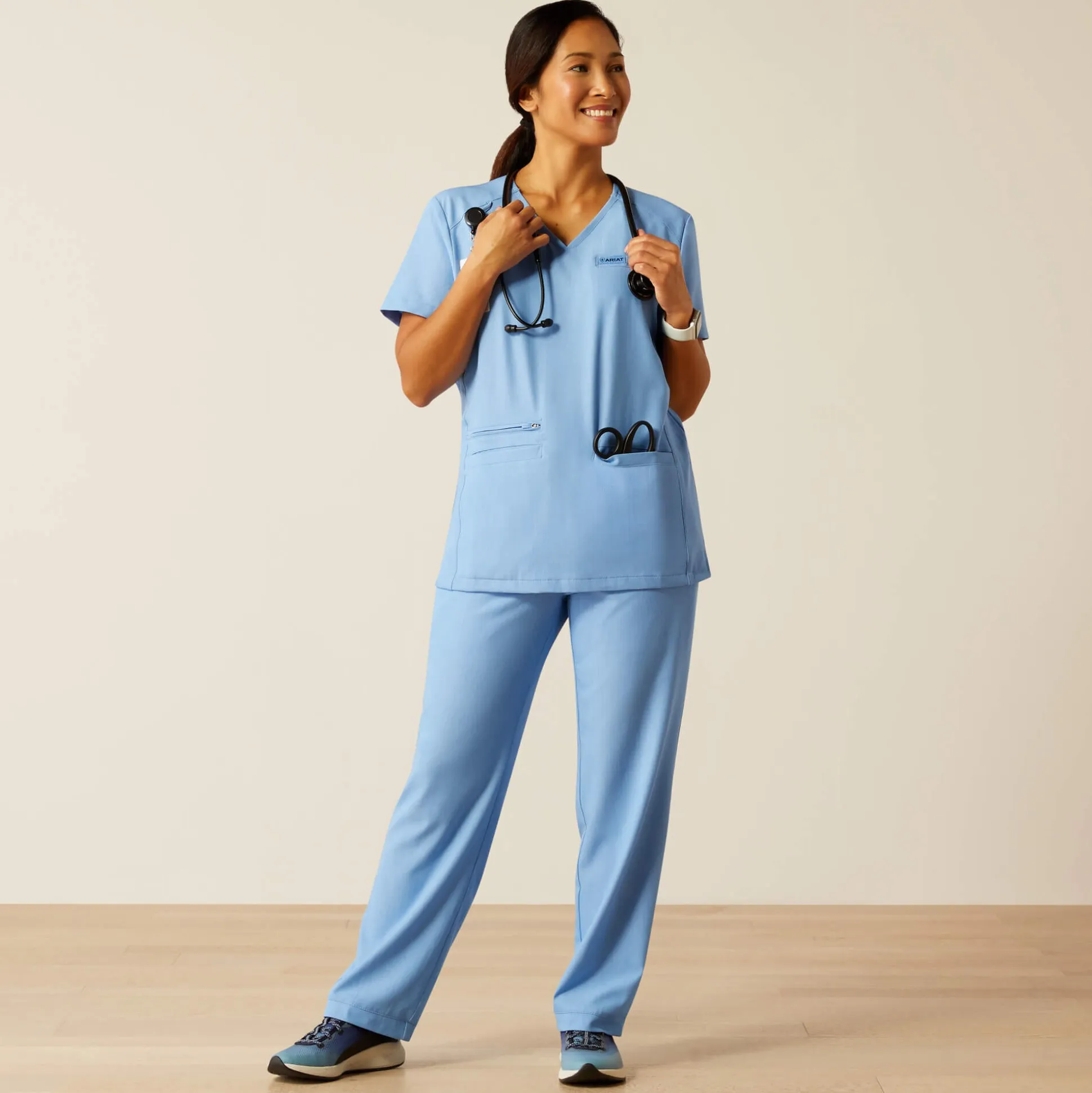 Clara 6 Pocket Scrub Top