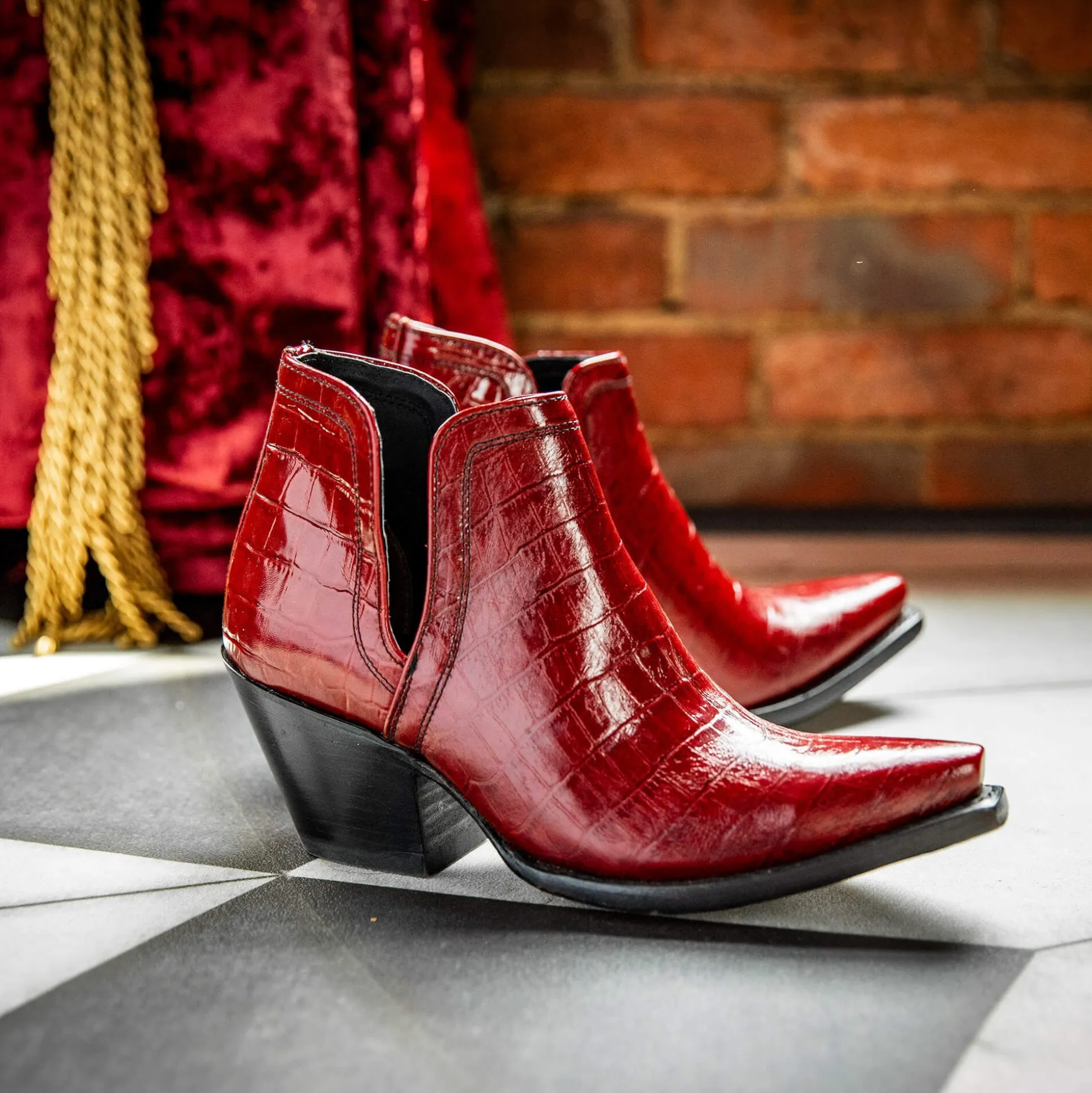 Dixon X Toe Western Boot