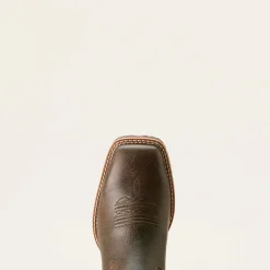 Hybrid Low Boy Wide Square Toe Chelsea Boot