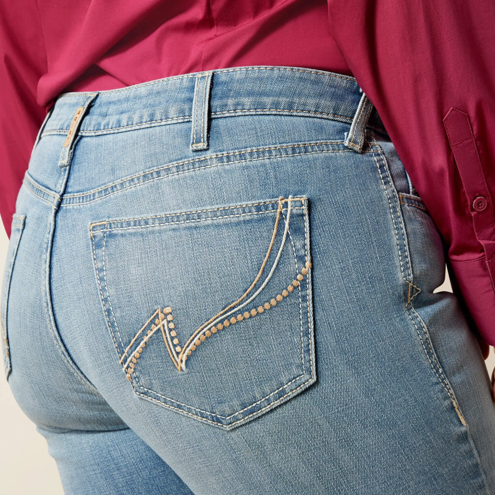 Mid Rise Giovana Leg Slim Trouser Jeans
