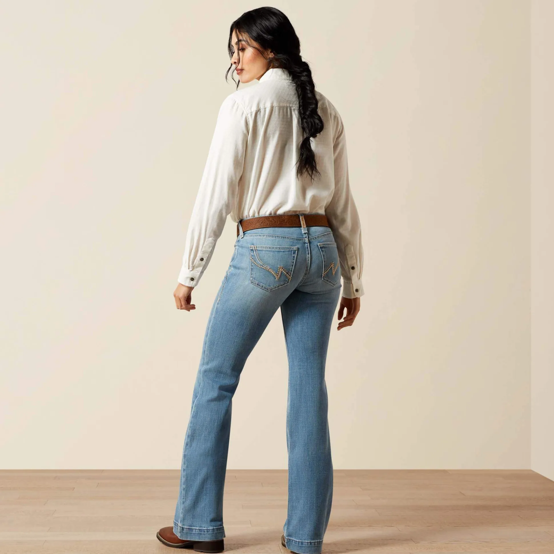 Mid Rise Giovana Leg Slim Trouser Jeans