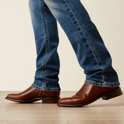 M8 Modern Dean Straight Leg Jean