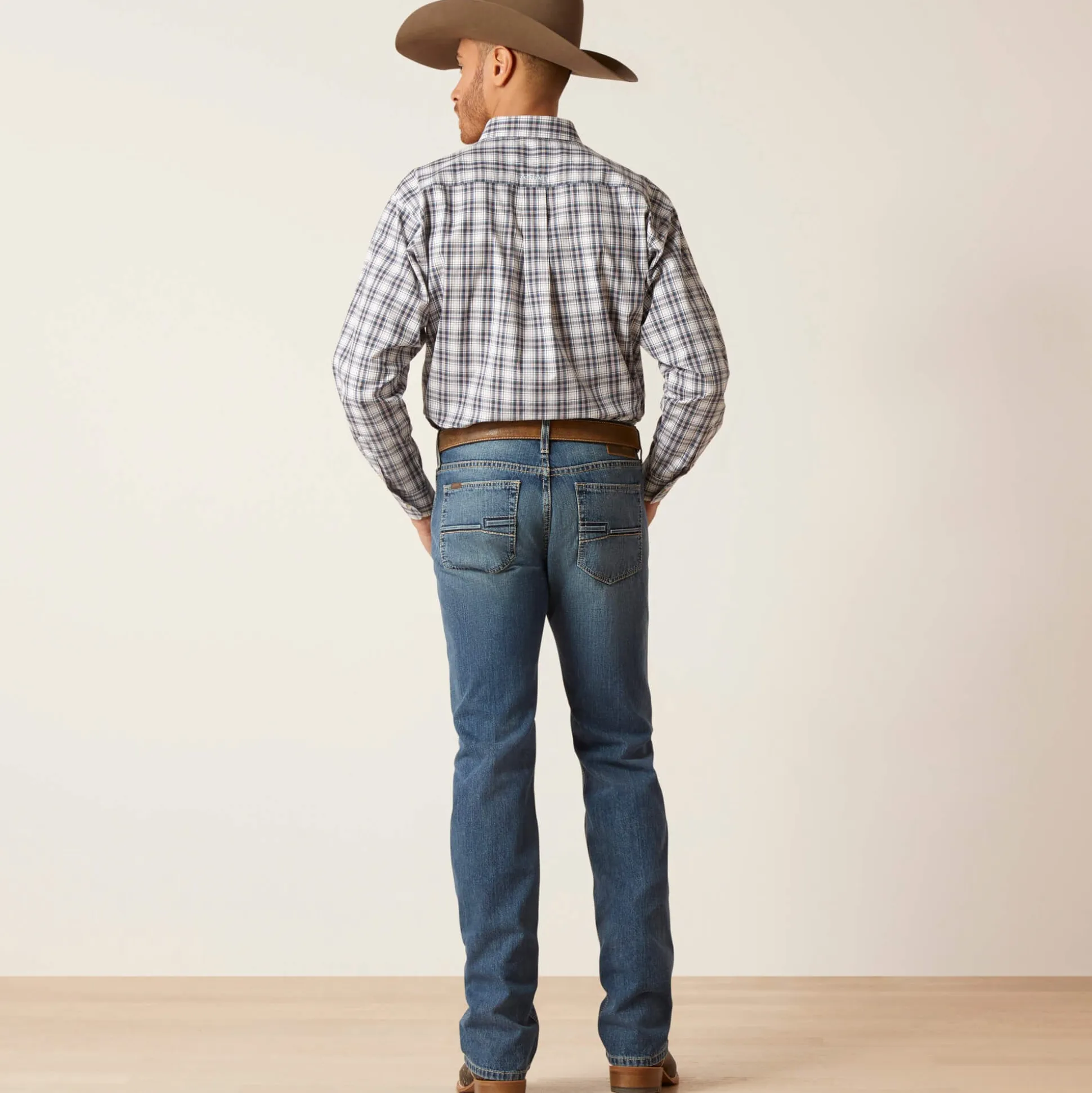 M7 Slim Ezra Straight Jean