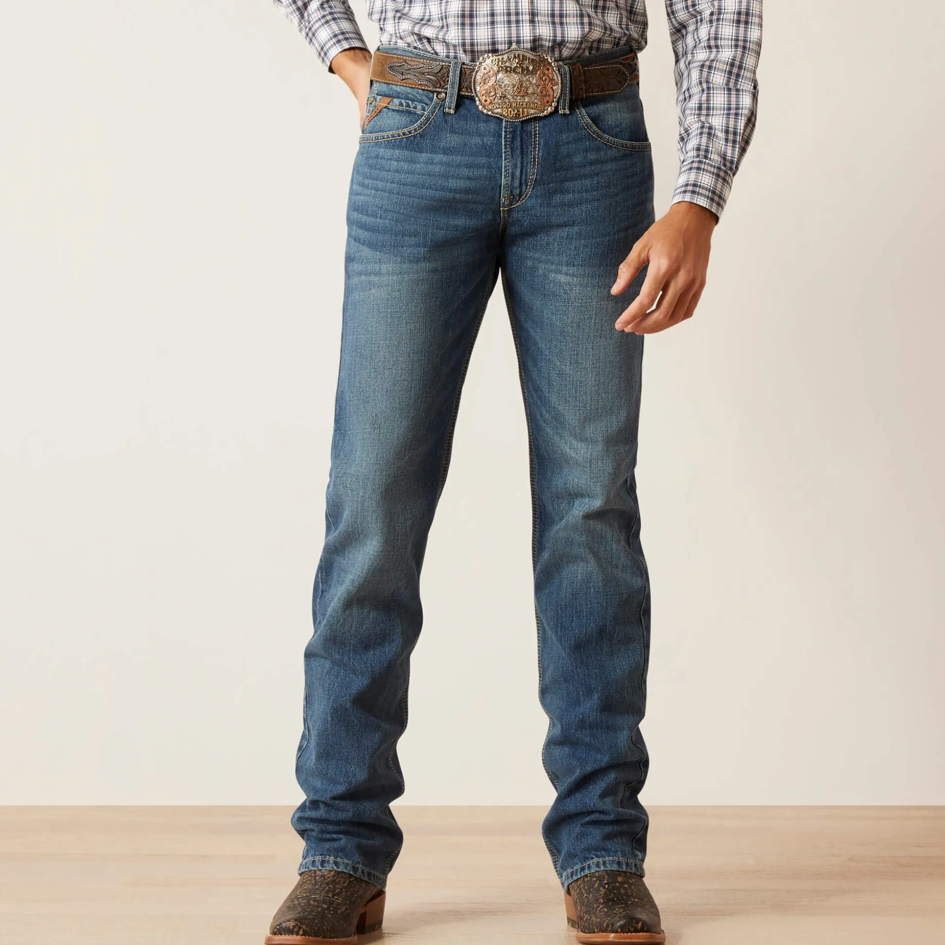 M7 Slim Ezra Straight Jean