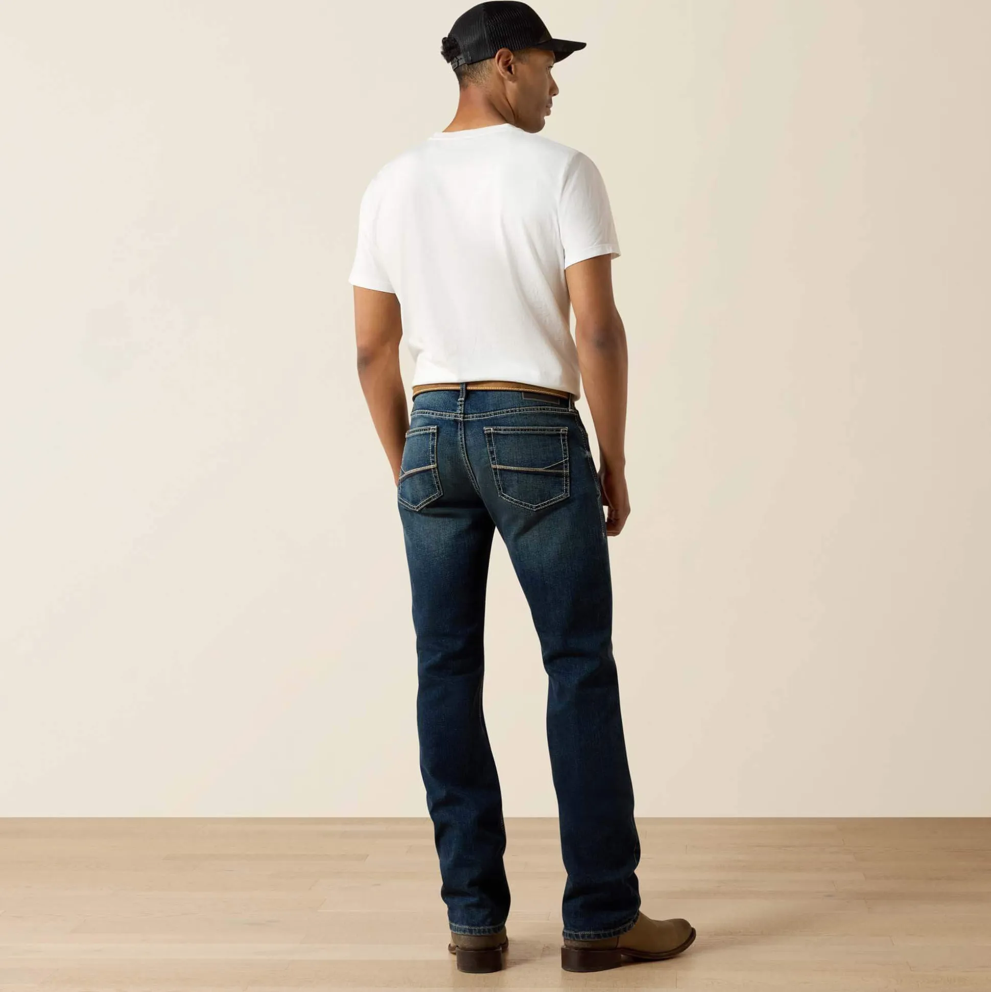 M7 Slim Toro Straight Jean