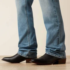 M5 Straight Gilroy Straight Leg Jean
