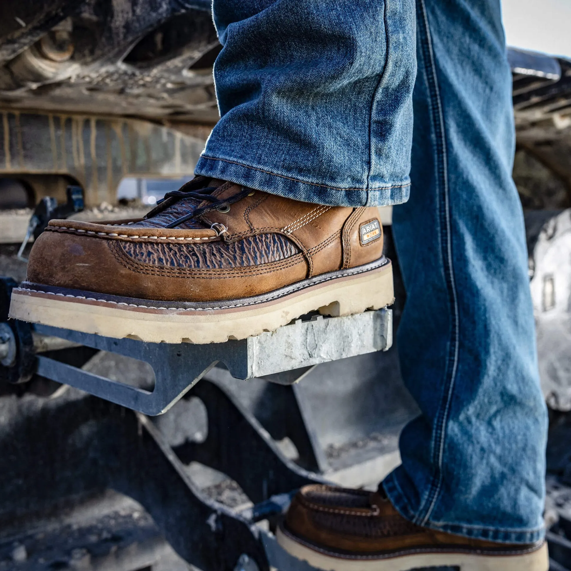 Rebar Lift Chukka Composite Toe Work Boot