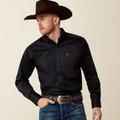 Solid Twill Classic Fit Shirt