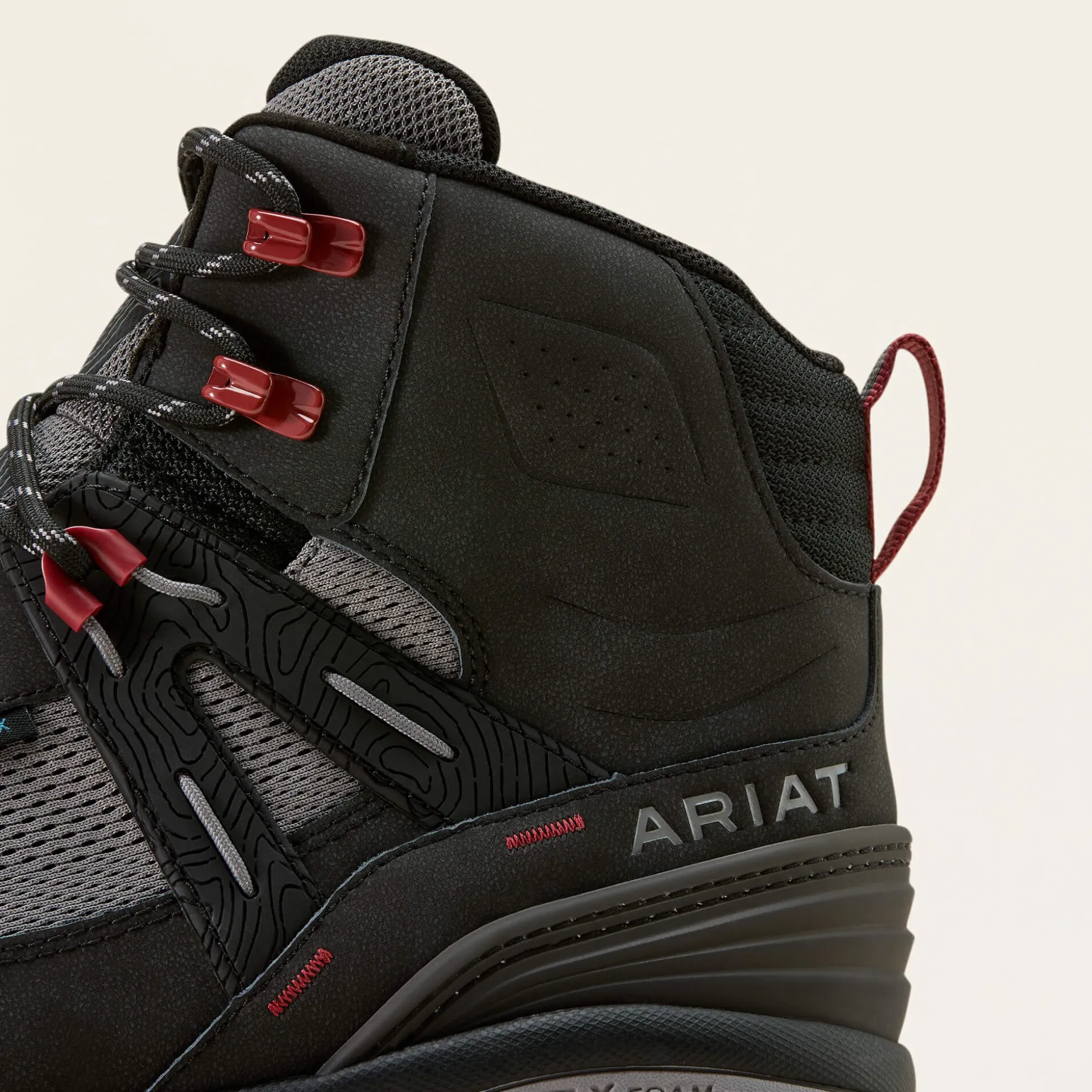 Traverse Mid Waterproof Hiking Boot