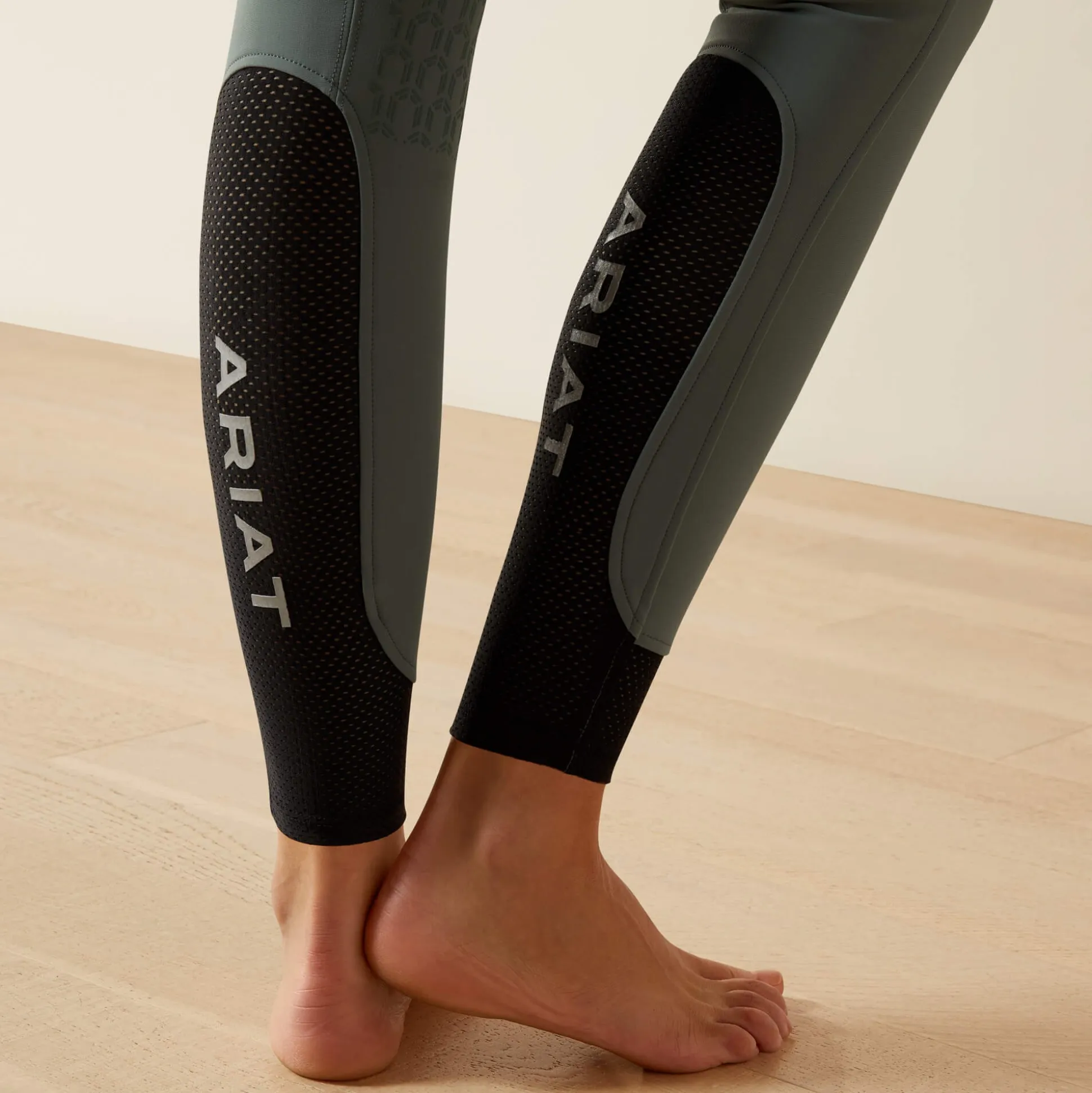 Tri Factor Vivacity Heat Half Grip Breech