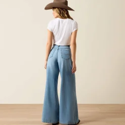 Ultra High Rise Calamity Comfort Wide Leg Jeans