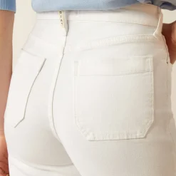 Ultra High Rise Countryside Wide Leg Crop Jeans