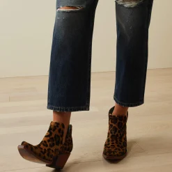 Ultra High Rise Tomboy Straight Jean
