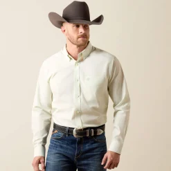 Wrinkle Free Solid Fitted Shirt